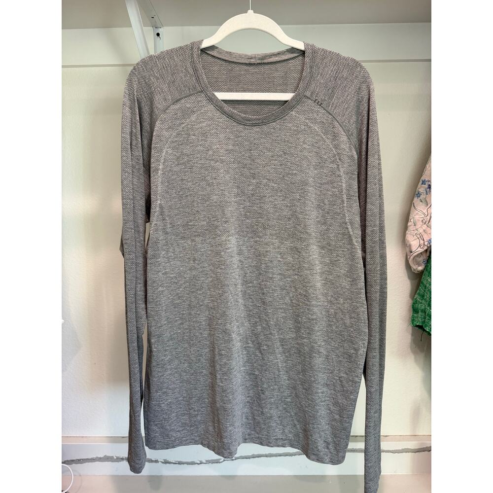 Lululemon Men's Metal Vent Tech Performance Shirt‎ Long Sleeve Size XL Gray